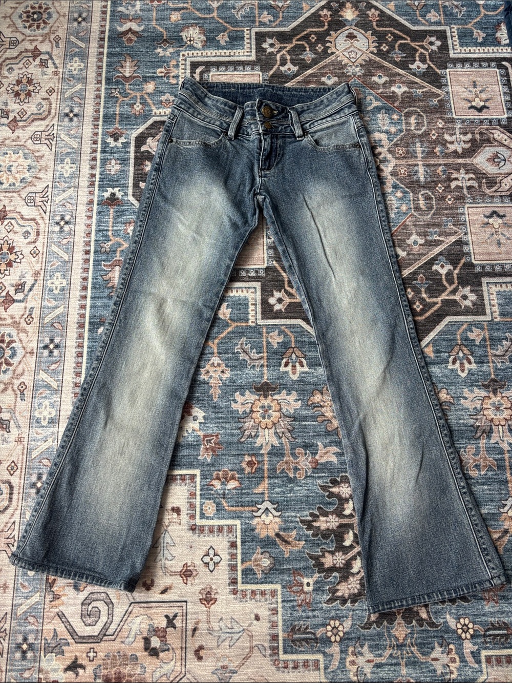 Lee lowrise bootcut/flare jeans